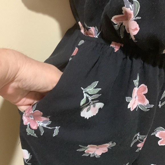 Mimi Chica cold shoulder jumpsuit - Picture 5 of 10